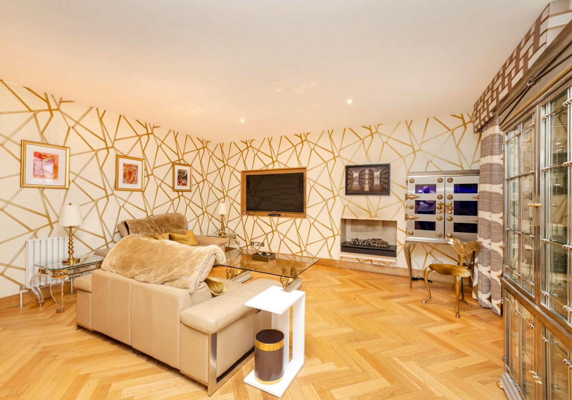 Beautiful 3bed On York Place *