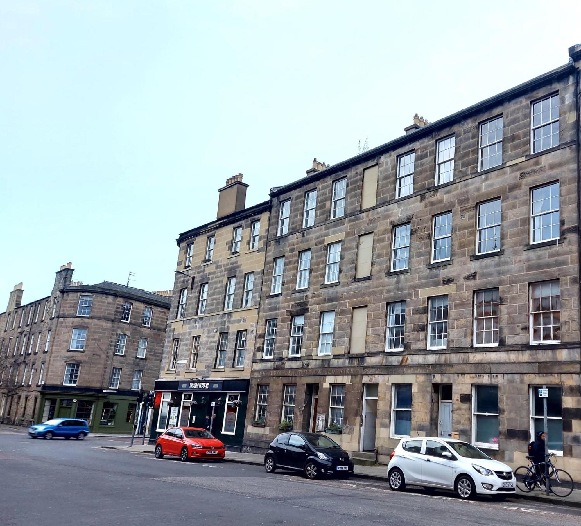 Apartment Spacious Victorian Flat In *