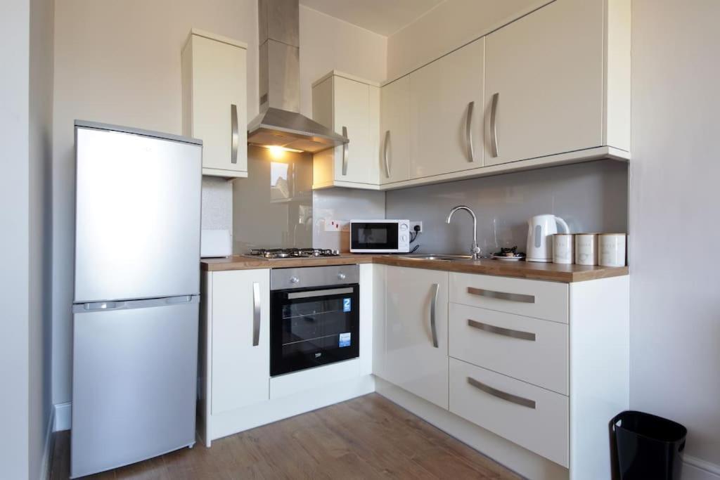 Modern Centre In Hub Apartment Edinburgh