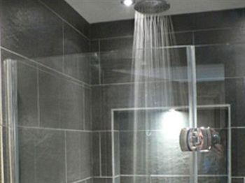 Allburys Boutique 5*