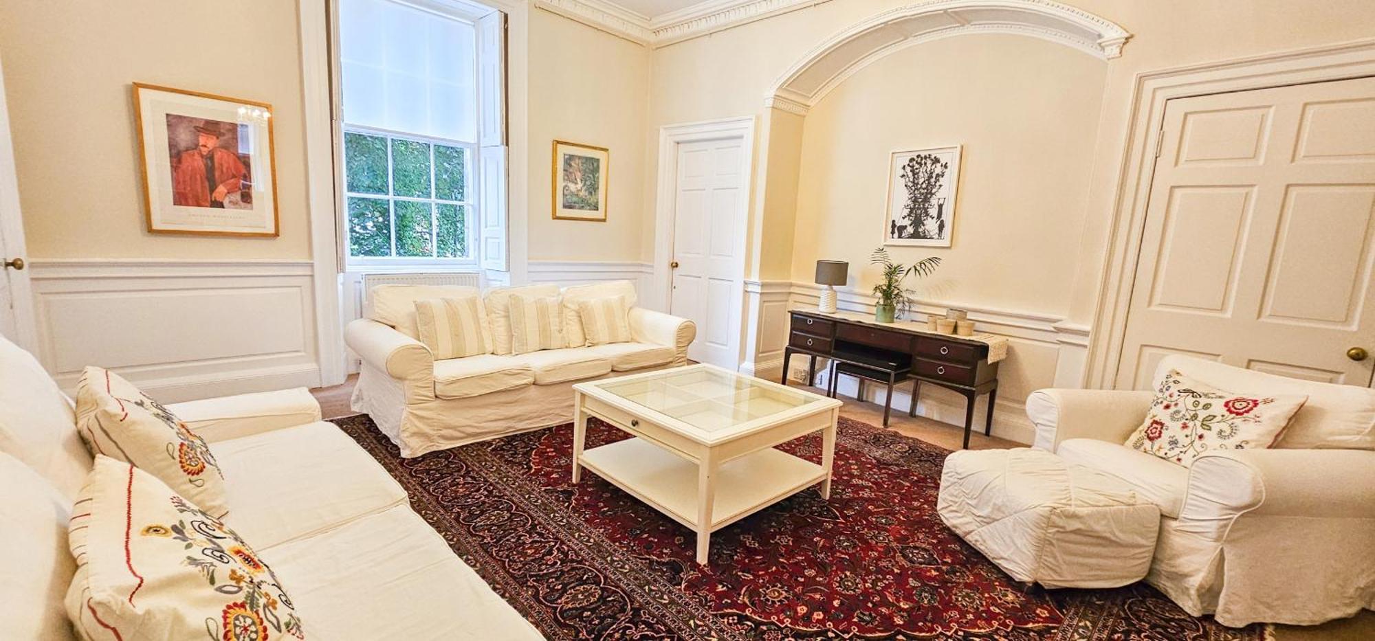 Russel House - 4 Bedroom - The Royal Mile Edinburgh