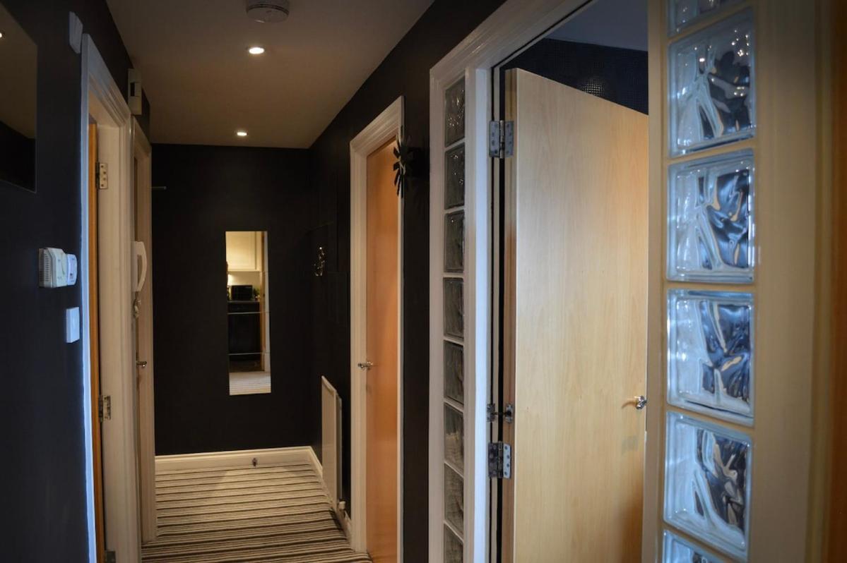 Luxury Boutique Apartment, Free Parking & Gym Apartment