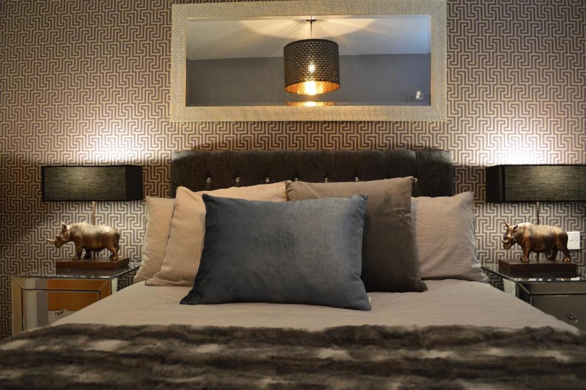 Luxury Boutique Apartment, Free Parking & Gym Apartment *
