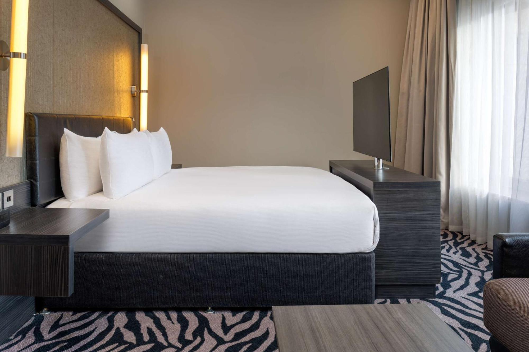 Doubletree By Hilton Centre Hotel 4*