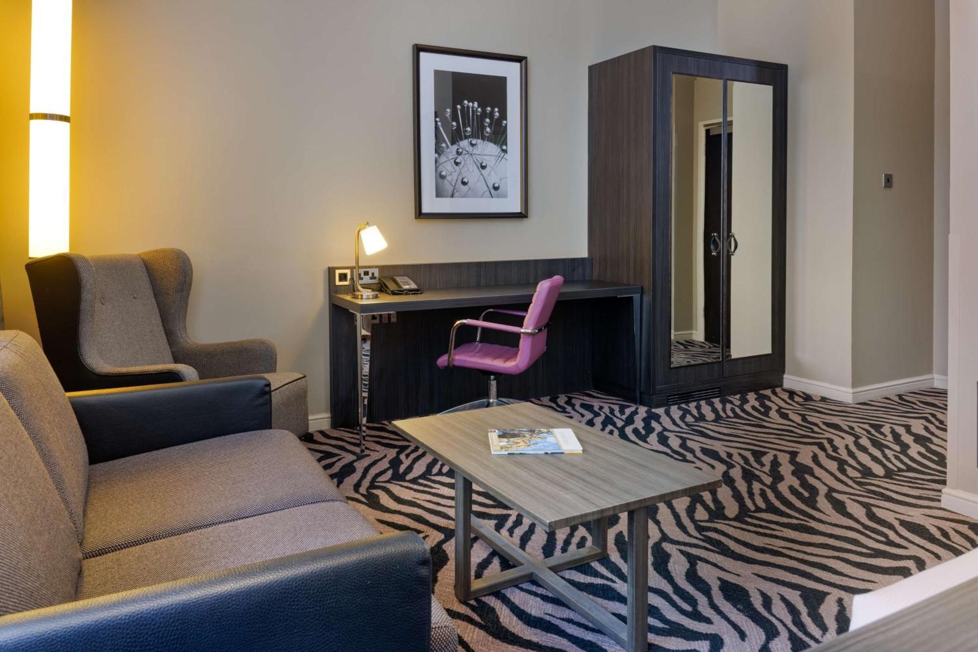 Doubletree By Hilton Centre
