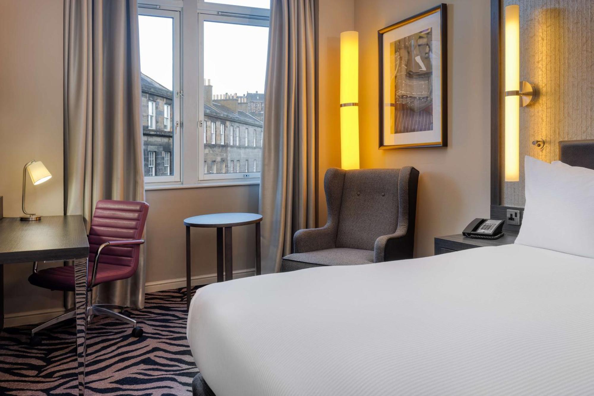 Doubletree By Hilton Centre Hotel