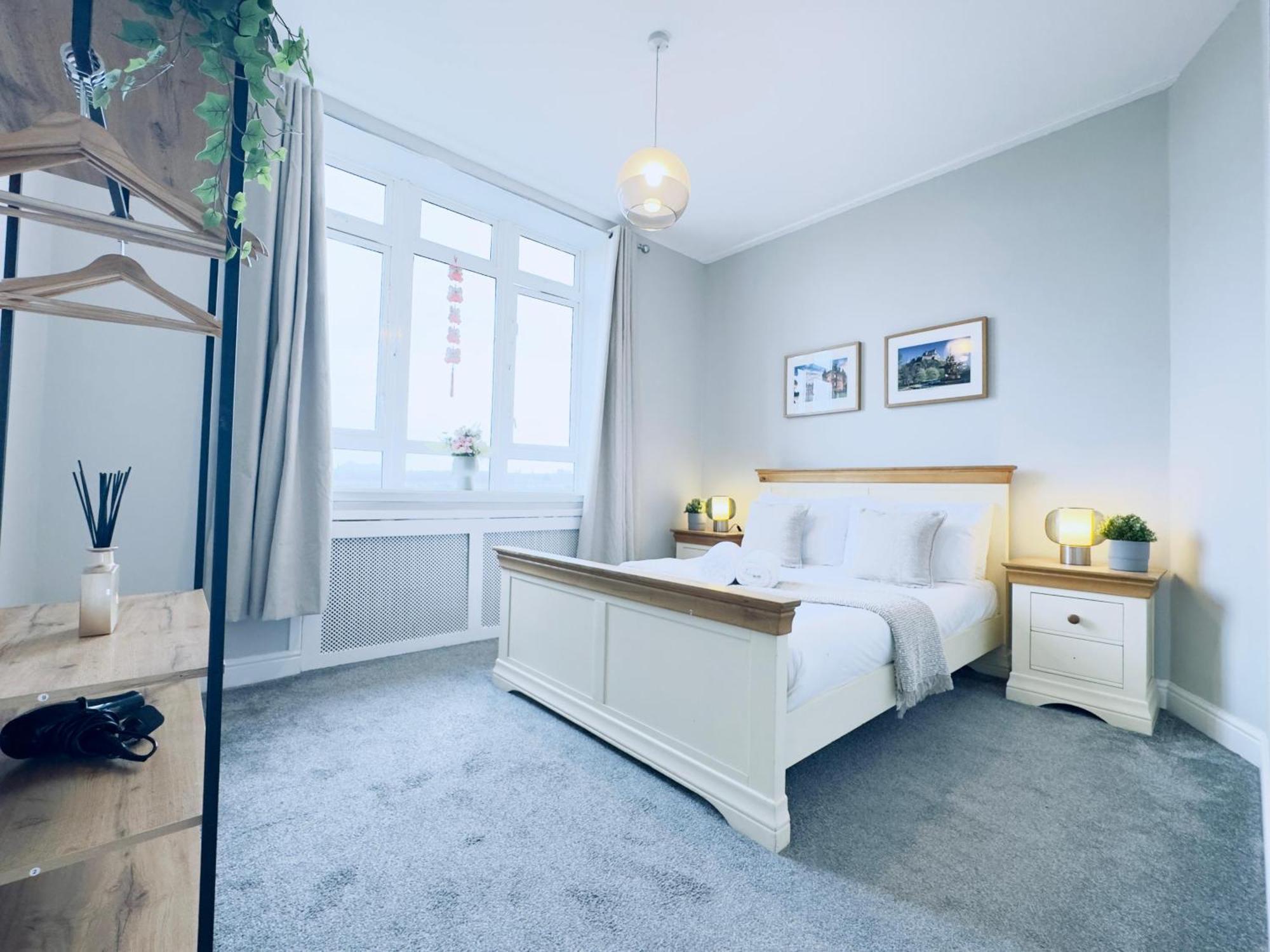 From - Iona - Private Members Club Homestay Edinburgh
