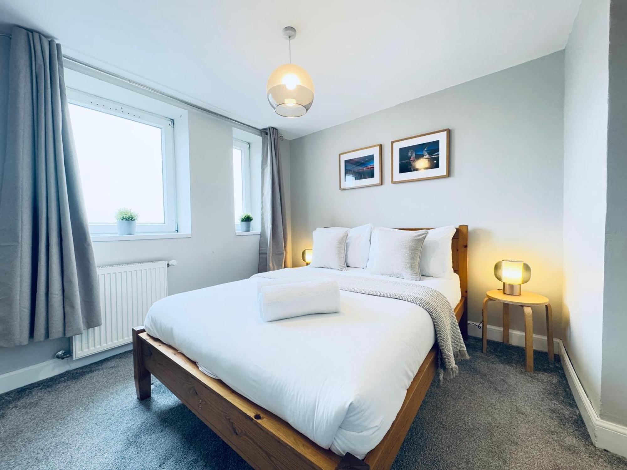 Homestay From - Iona - Private Members Club Edinburgh