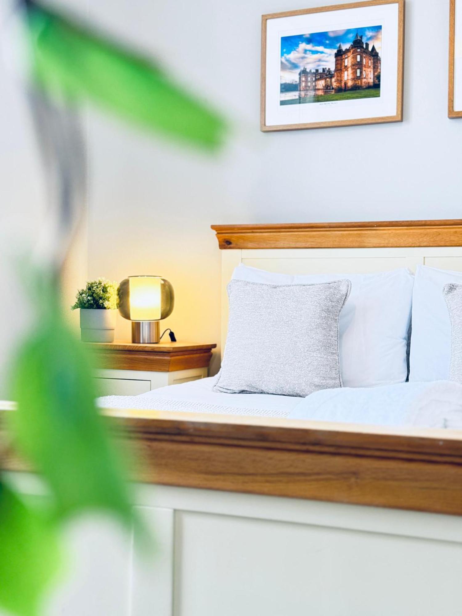 From - Iona - Private Members Club Homestay