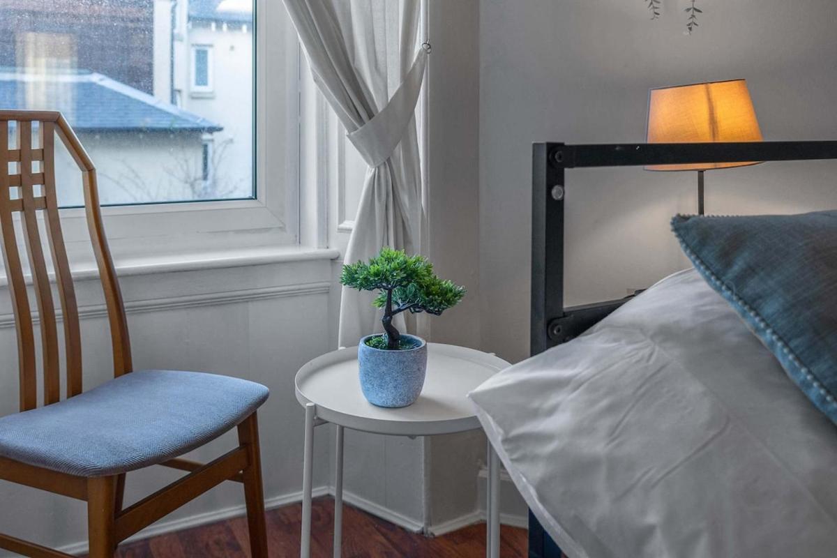 Free Parking - Centre - The Mccarty * Edinburgh