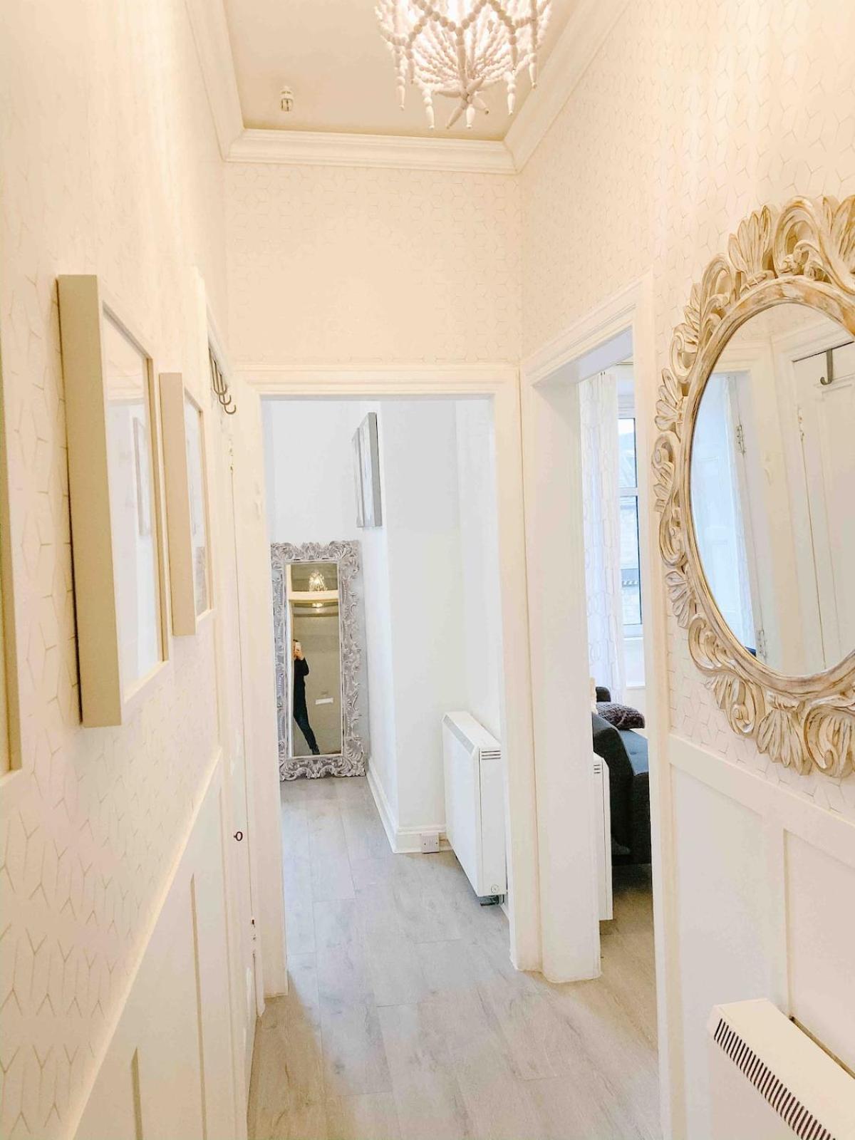 Chic Flat Close To Edinburgh, Airport, & Zoo *
