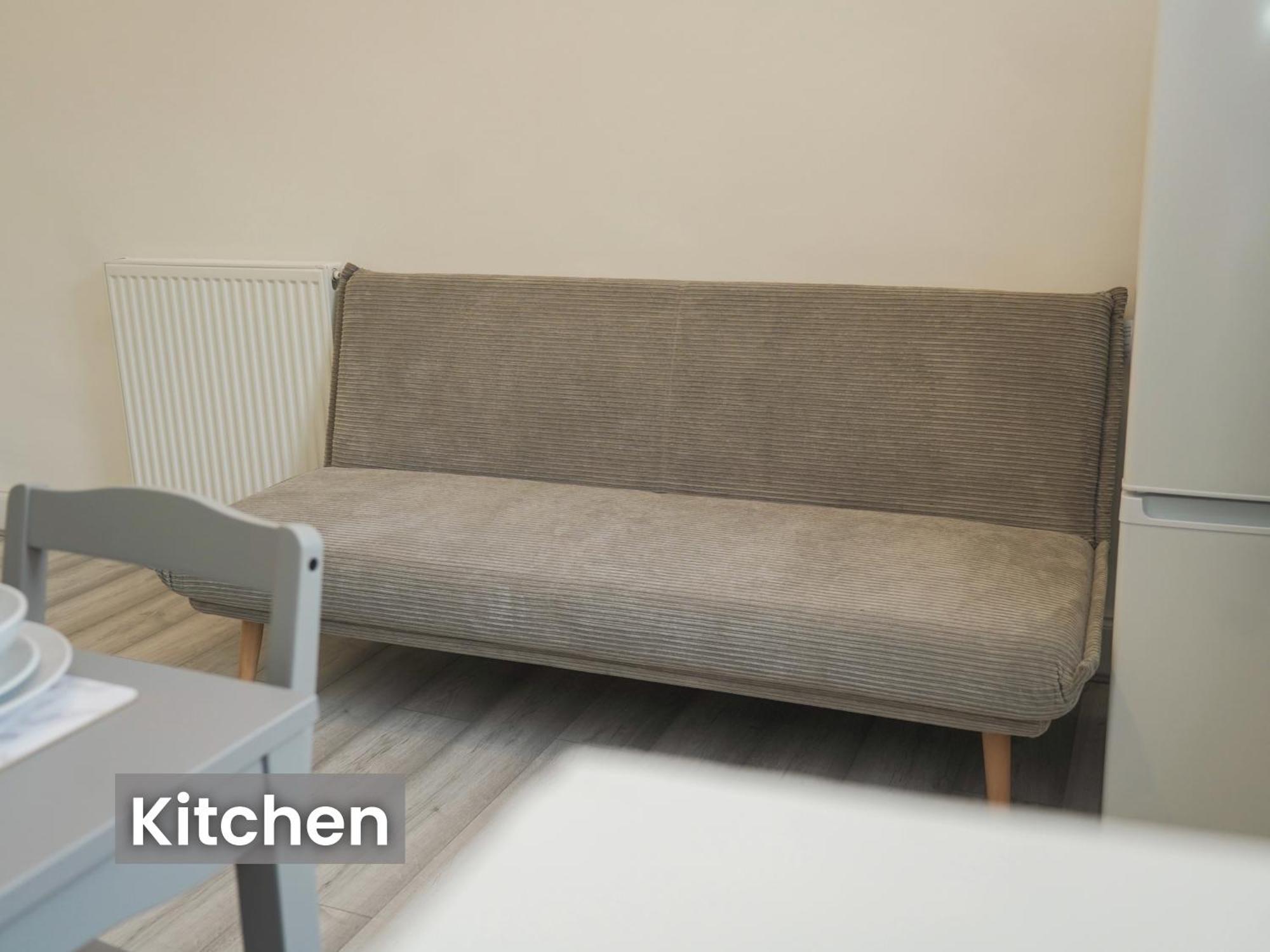 Modern In Haymarket, Centre Apartment Edinburgh
