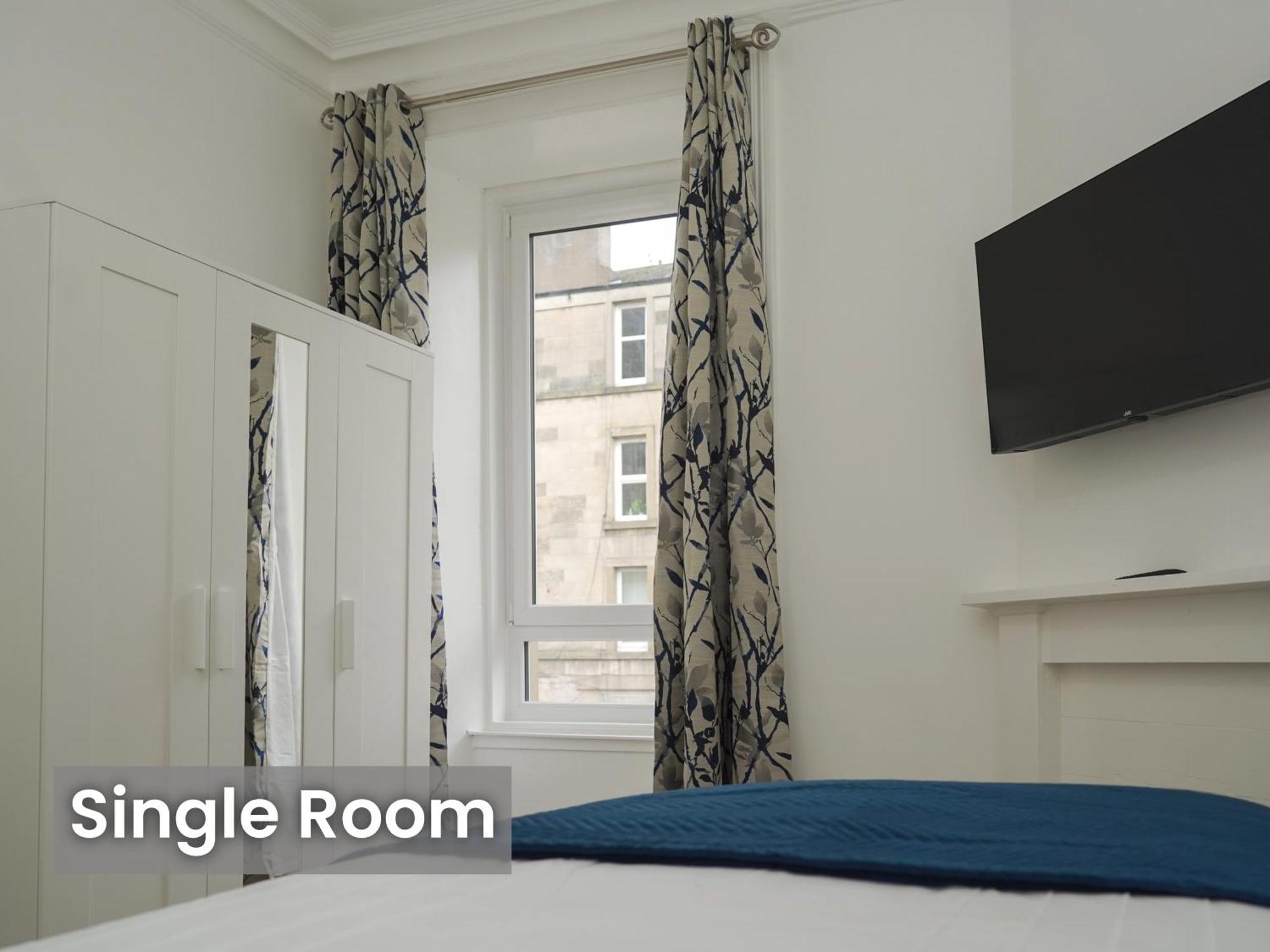 Modern In Haymarket, Centre Apartment *