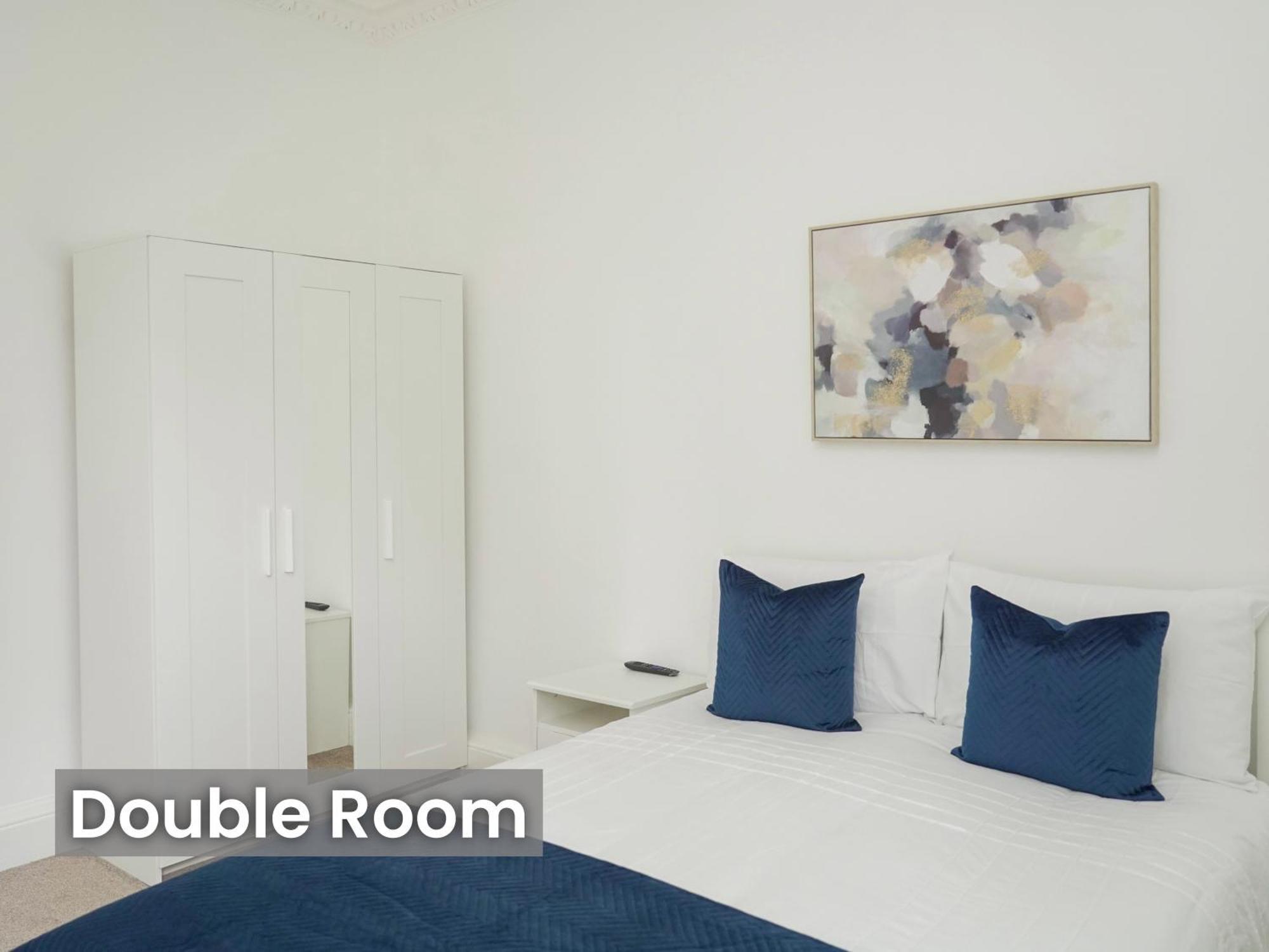 Modern In Haymarket, Centre Apartment