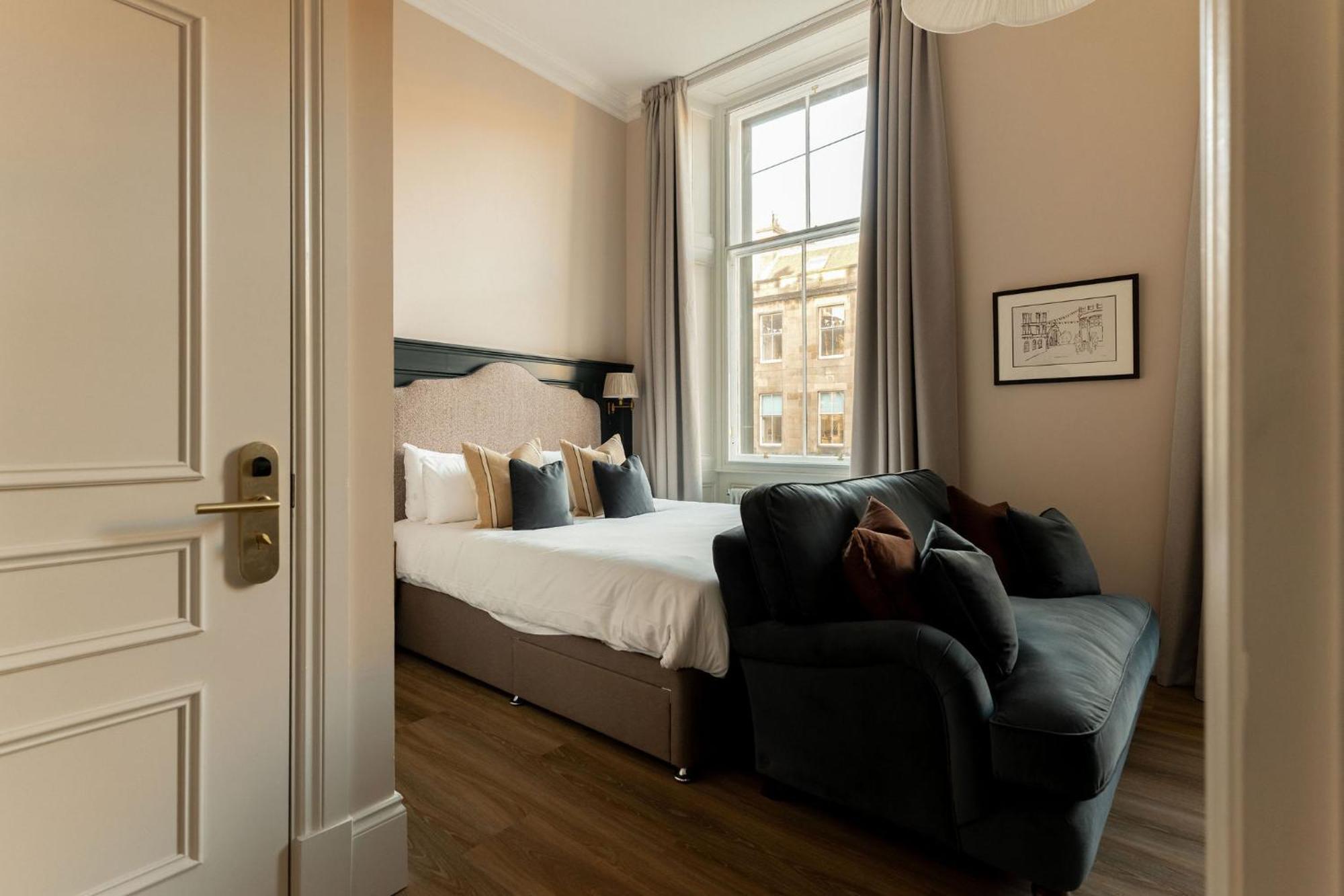 Moment George Iv Bridge Hotel