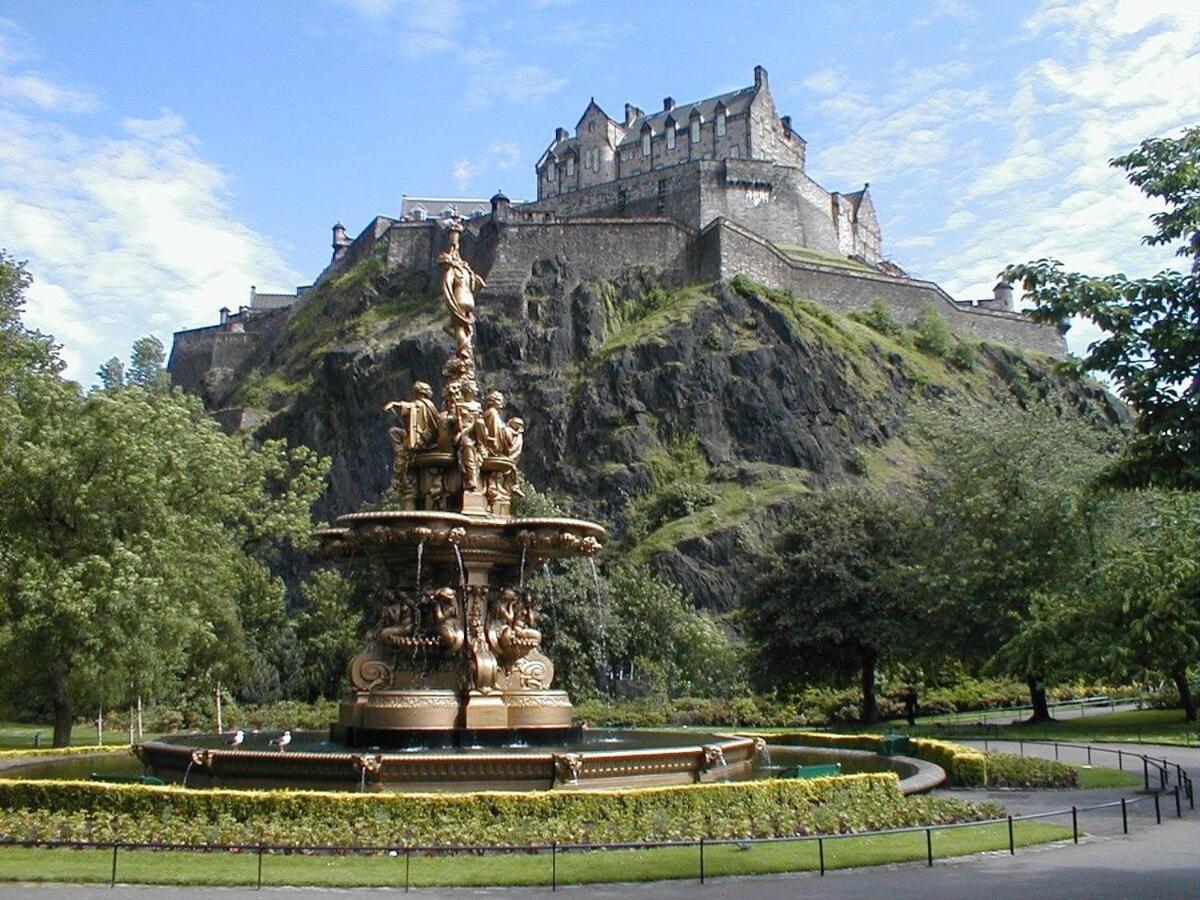 Apartment Great Location! 2bd,2 Bath In Centre Of Edinburgh