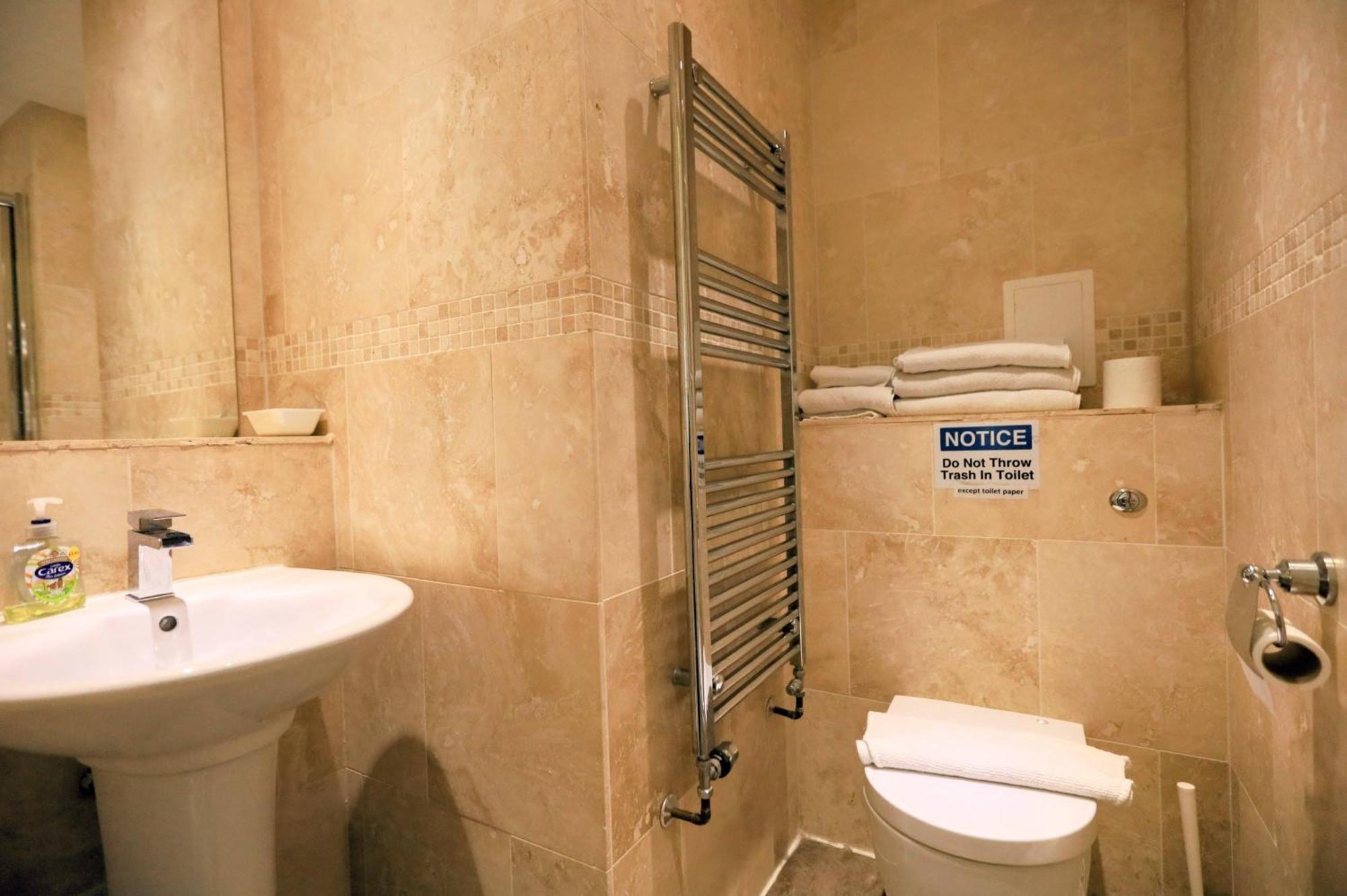Bed & Breakfast Edinburgh Holiday Guest House 3*