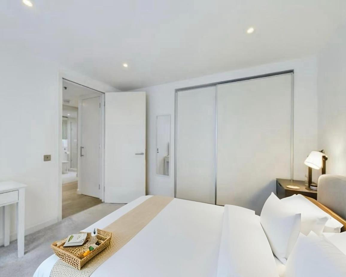 Stunning Modern In Apartment Edinburgh