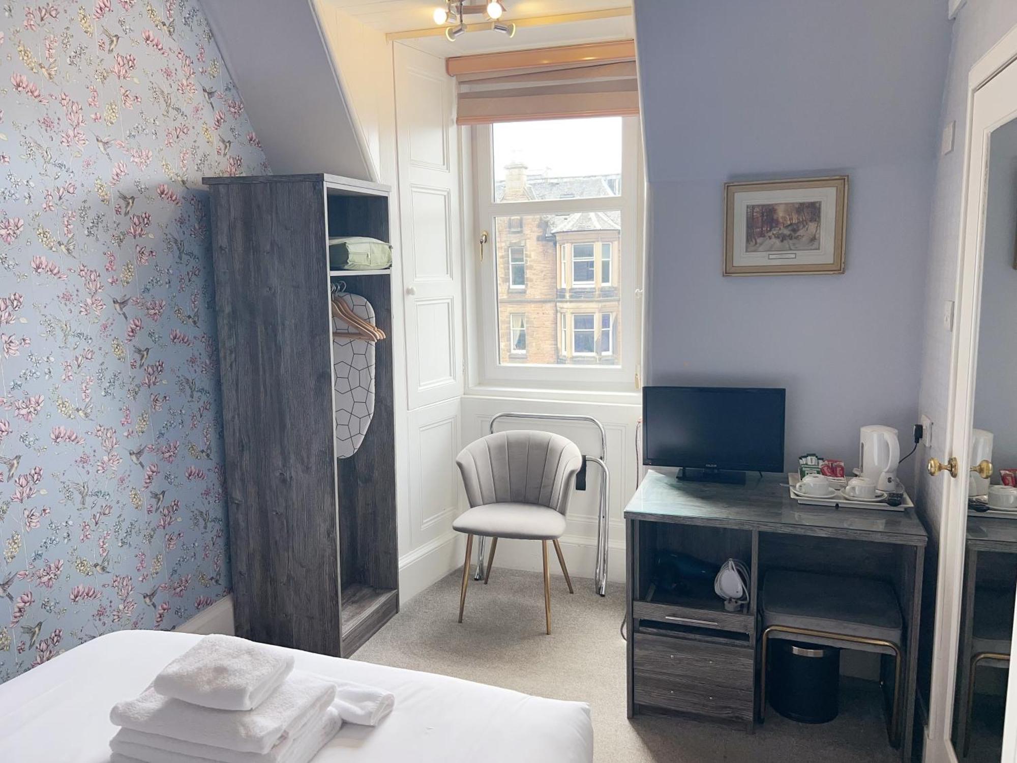 Alexander Guest house 4*