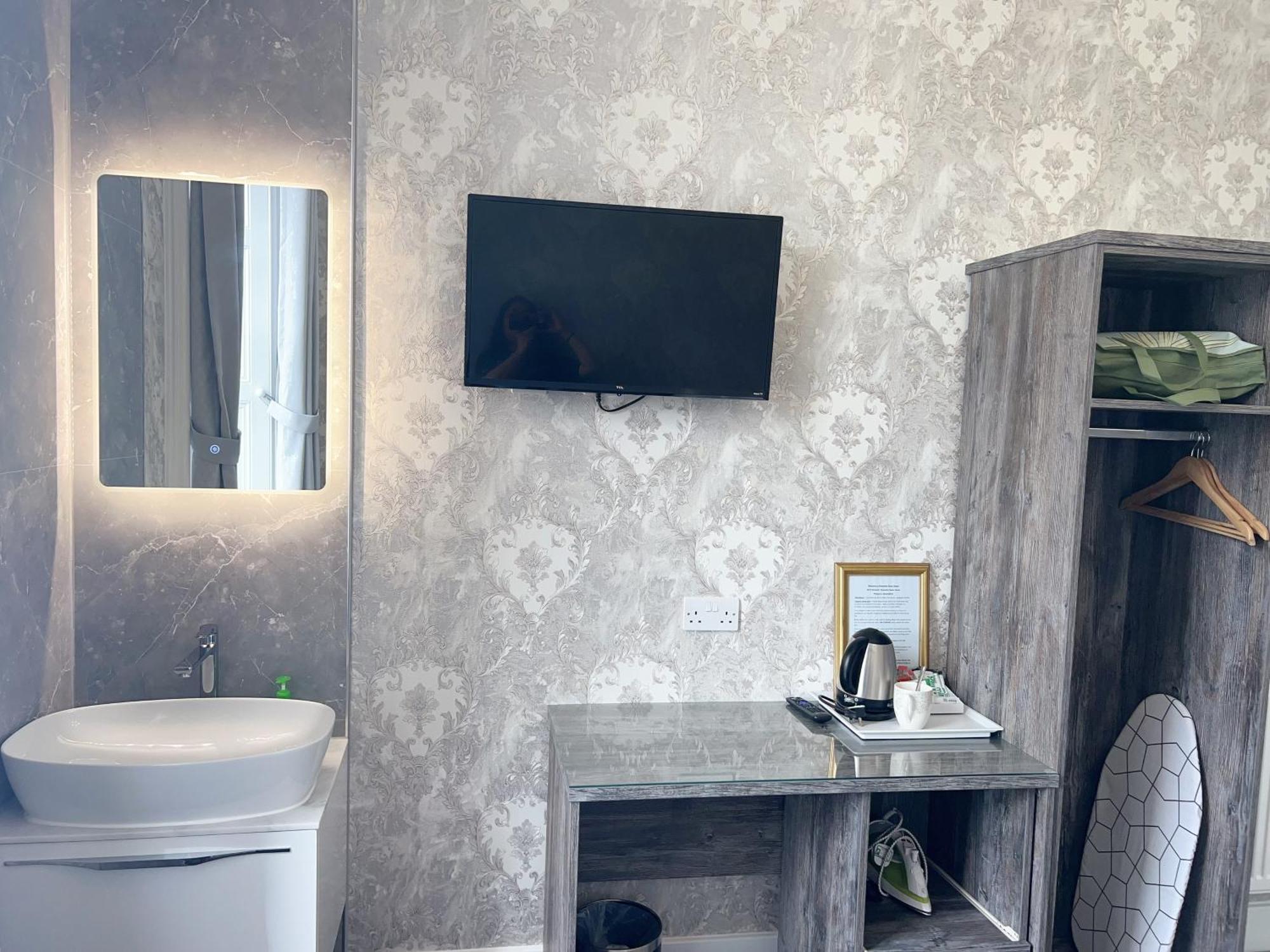 Alexander Guest house Edinburgh