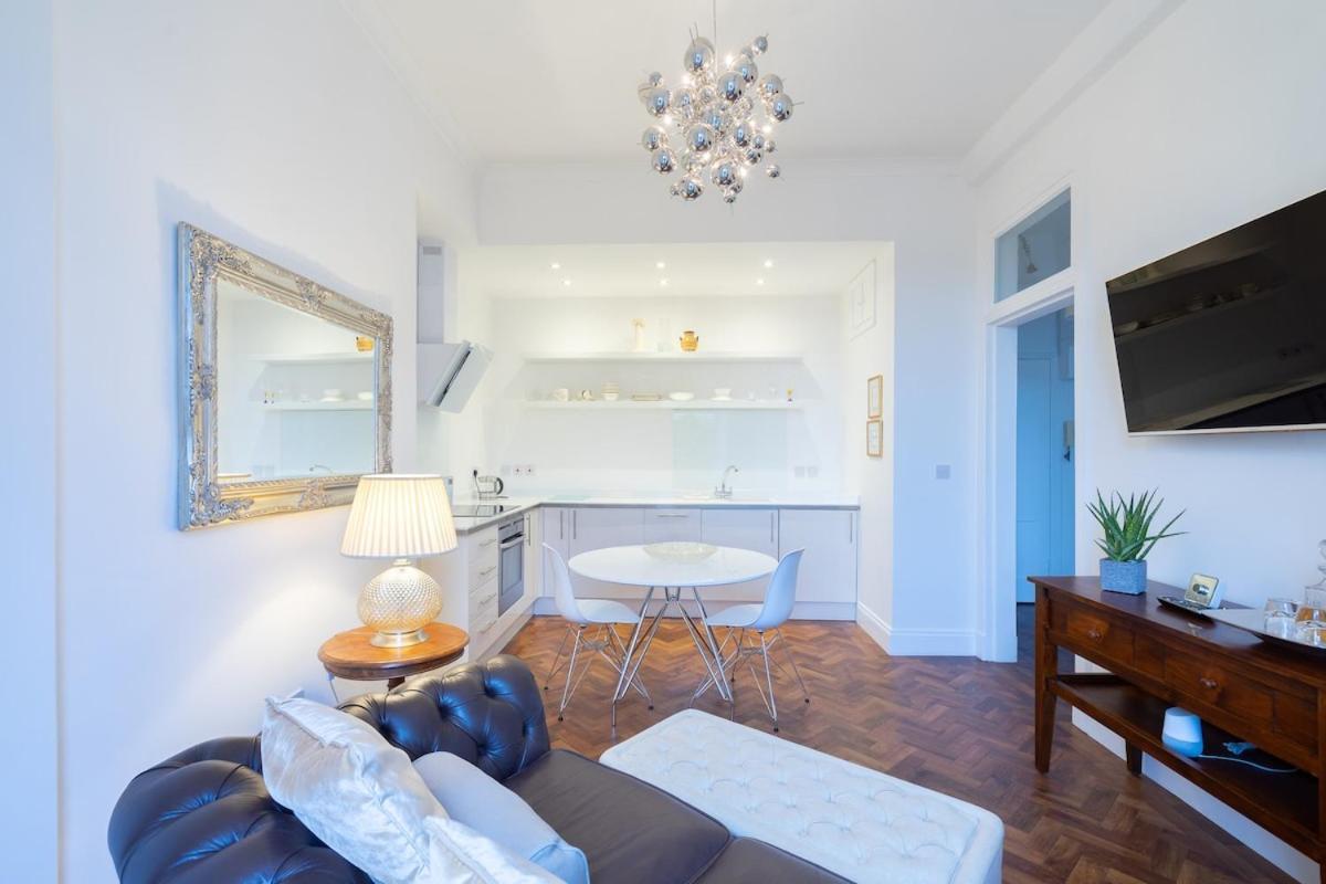 Immaculate One Bedroom Flat In The Centre * Edinburgh