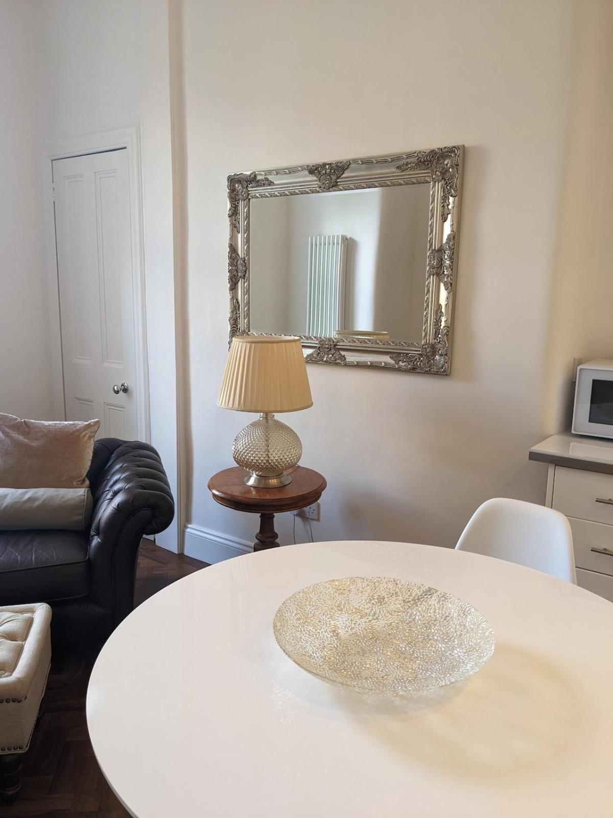 Immaculate One Bedroom Flat In The Centre Apartment *