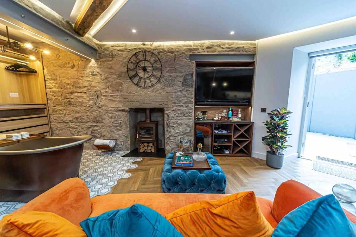 Canon Cave Apartment Edinburgh