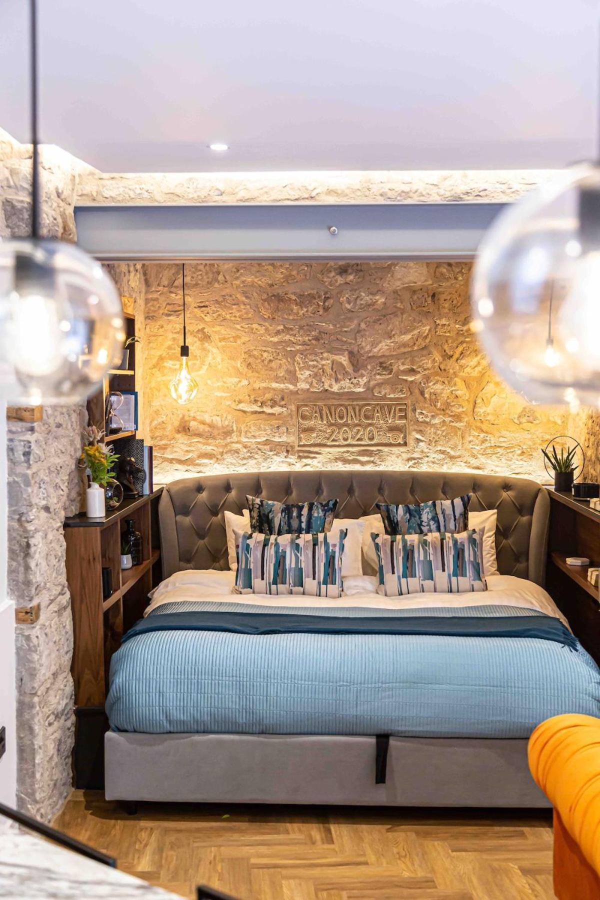 Canon Cave Apartment Edinburgh