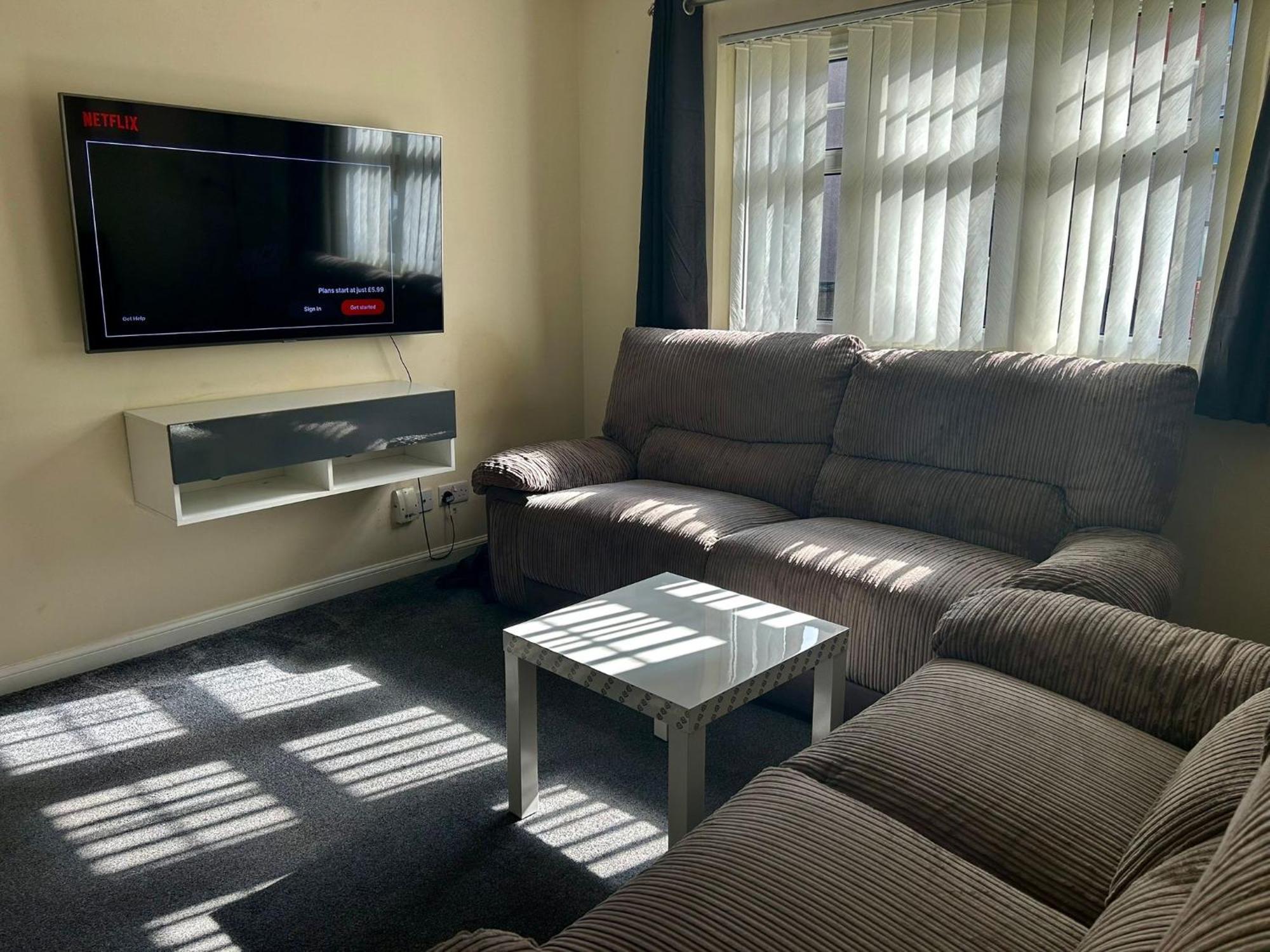 Elegant 2 Bedroom Apartment Apartment Edinburgh