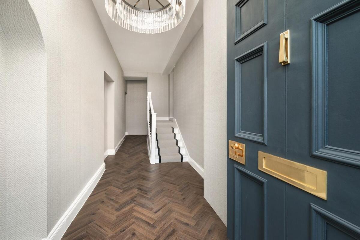 Luxury Centre Retreat - Lux Bath - Romantic Apartment Edinburgh