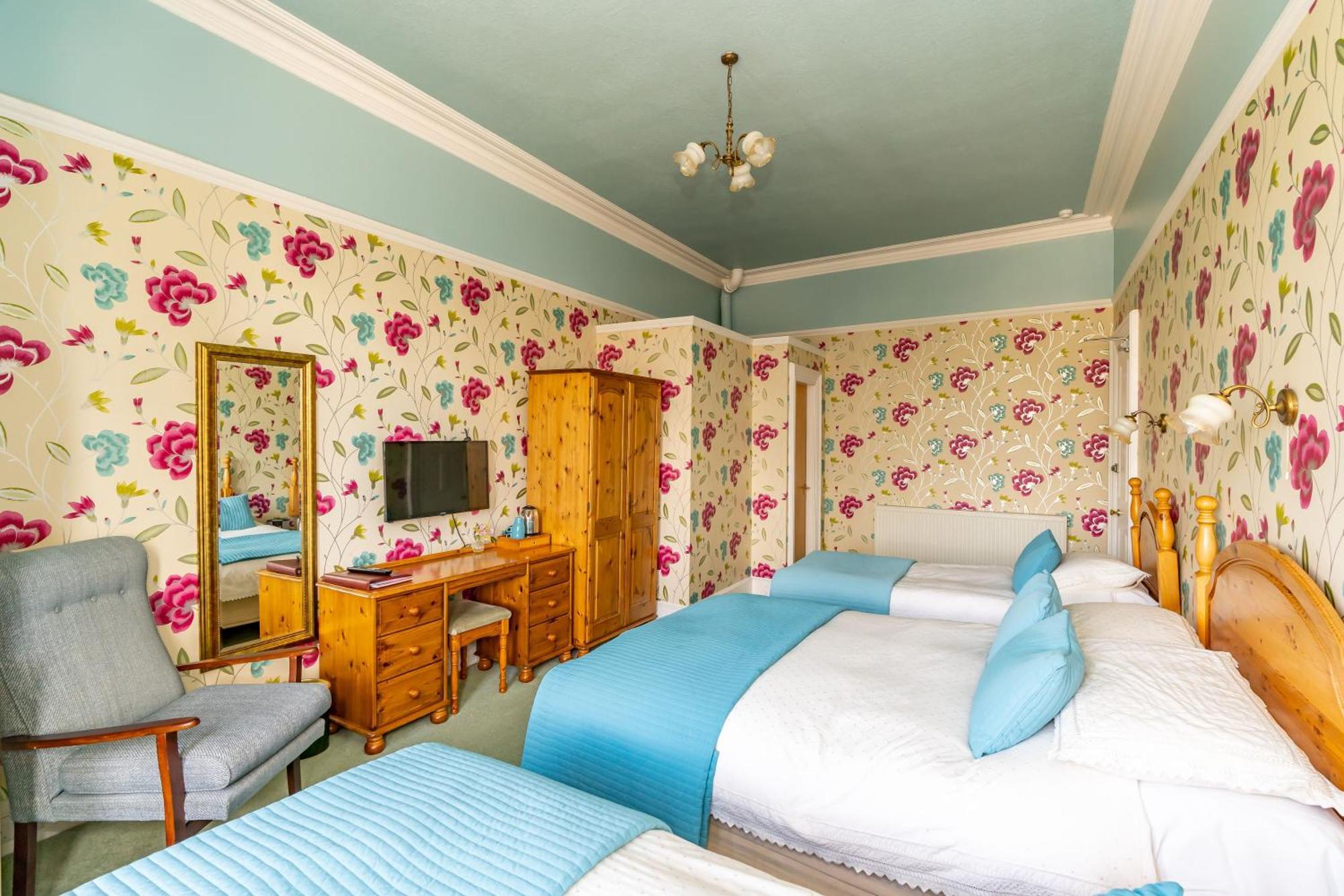 Gifford House Guest house 4*
