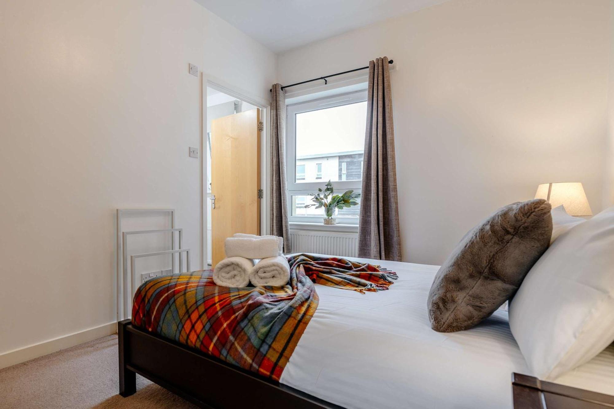 Apartment Charming 3-bed Free Parking West End