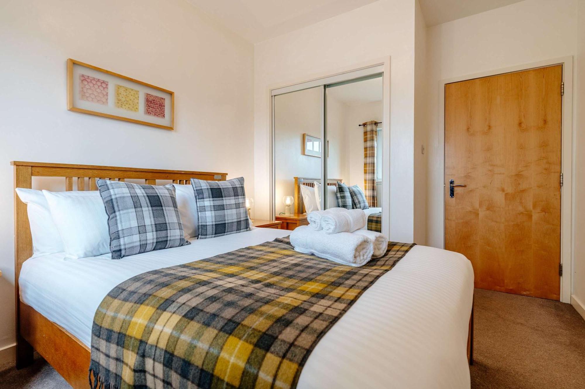 Apartment Charming 3-bed Free Parking West End *