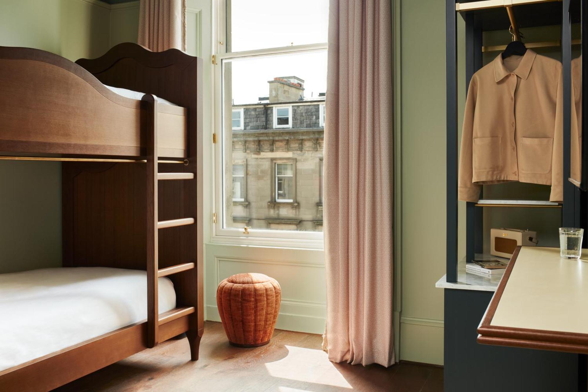 The Hoxton, Hotel 4*