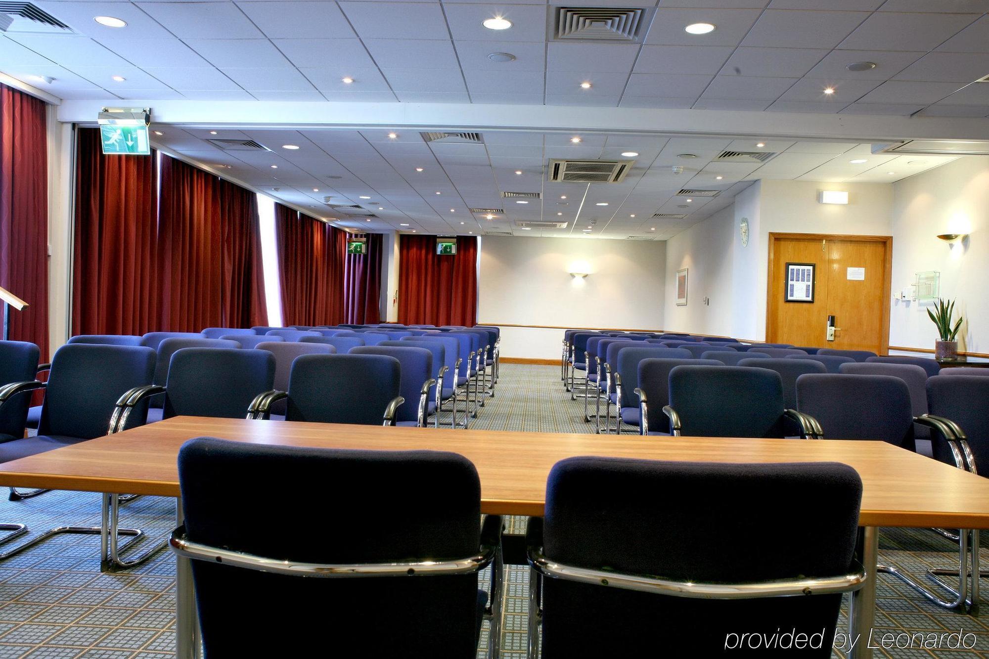 Express West By Ihg Hotel Edinburgh