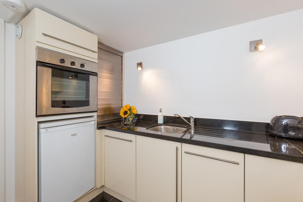 Apartment Dundas *
