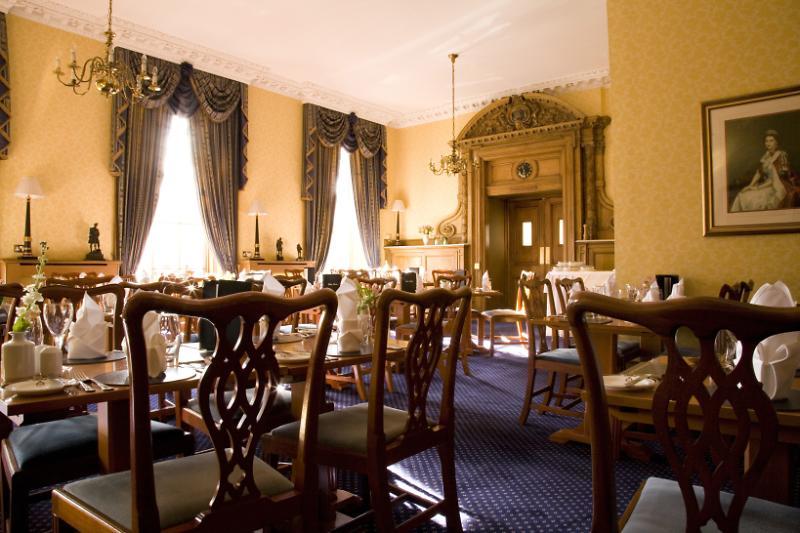 Royal Scots Club 3*