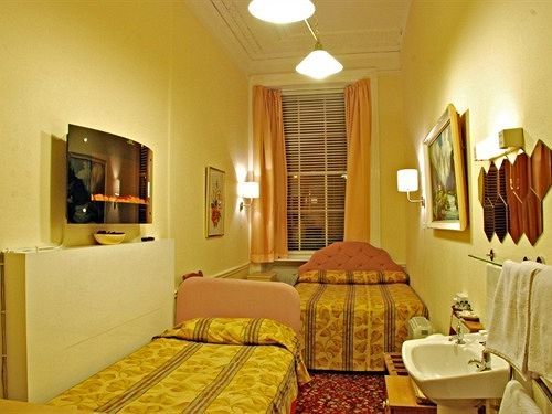 Lyncliff Bed & Breakfast