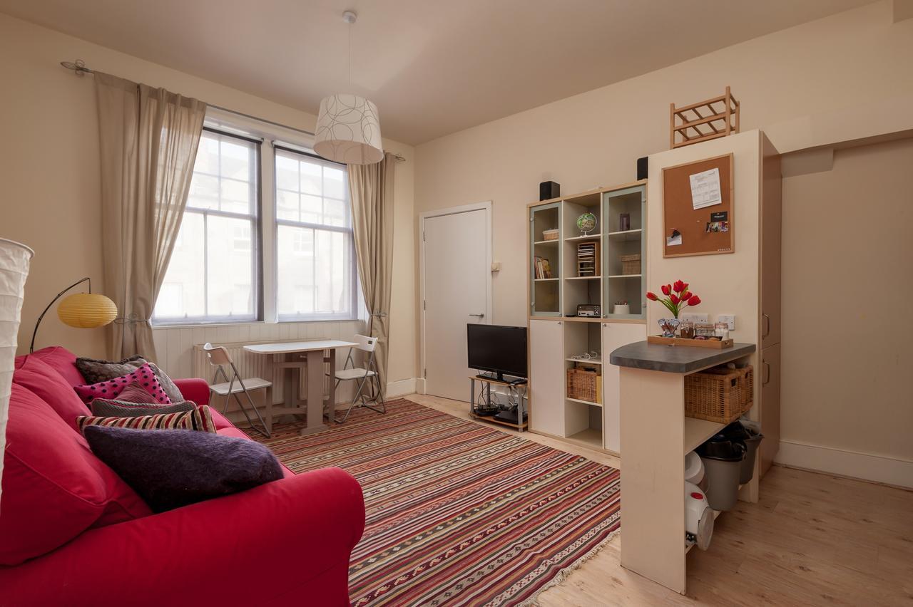 The Canongate Royal Mile Apartment *