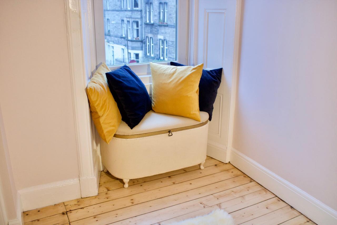 1 Bedroom Flat Near Holyrood Park - Sleeps 4 Apartment Edinburgh