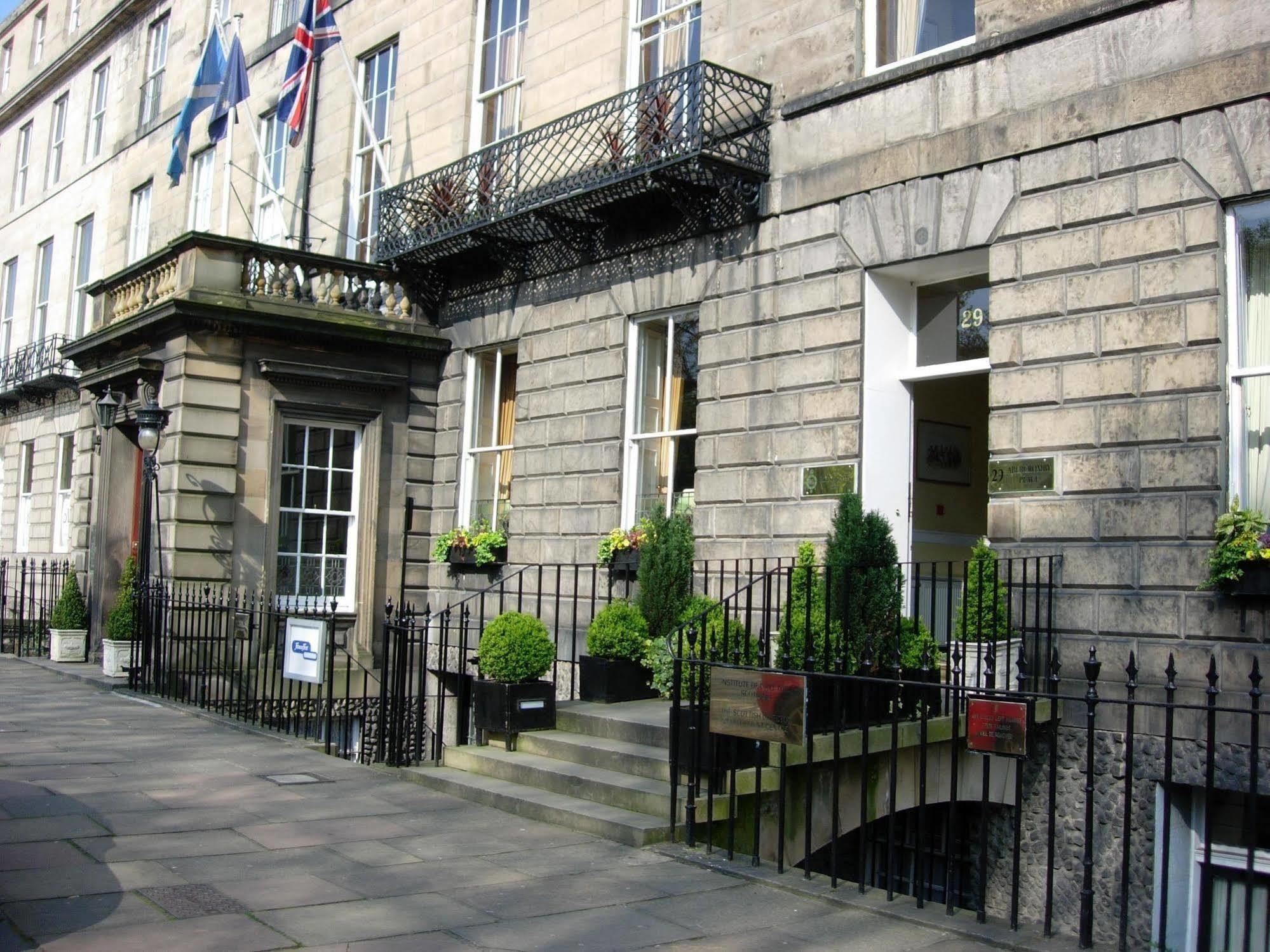 Hotel Royal Scots Club Edinburgh