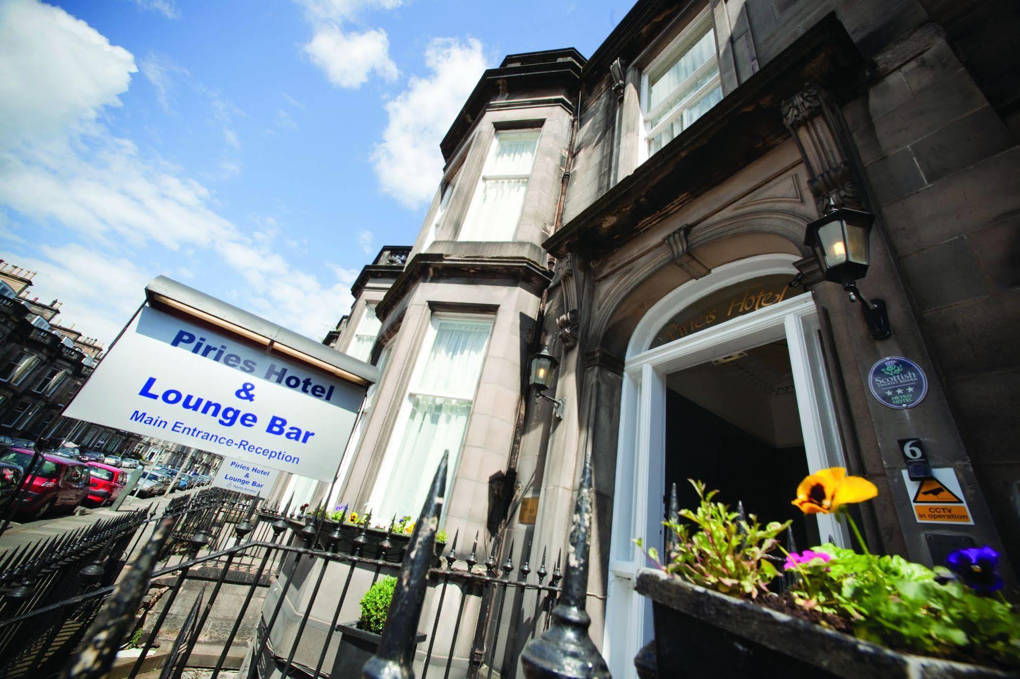 Piries Hotel EDI