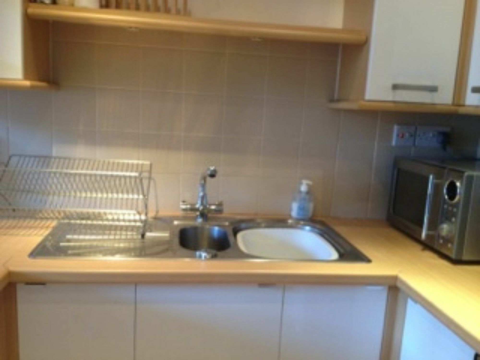 Two Bedroom Flat In Apartment