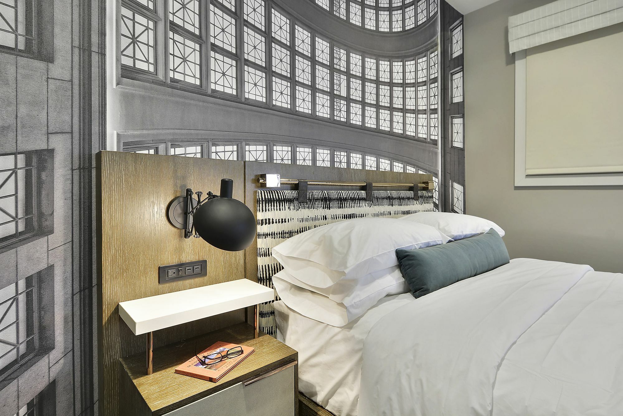 Heeton Concept Queen Street 4* Edinburgh