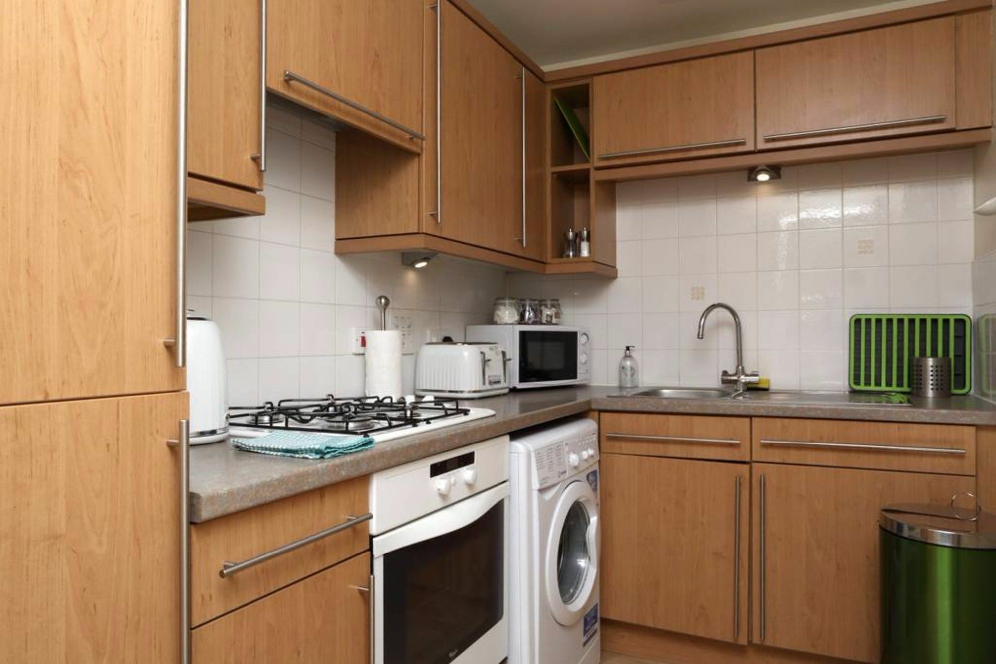 2 Bedroom Off Leith Walk Sleeps 5