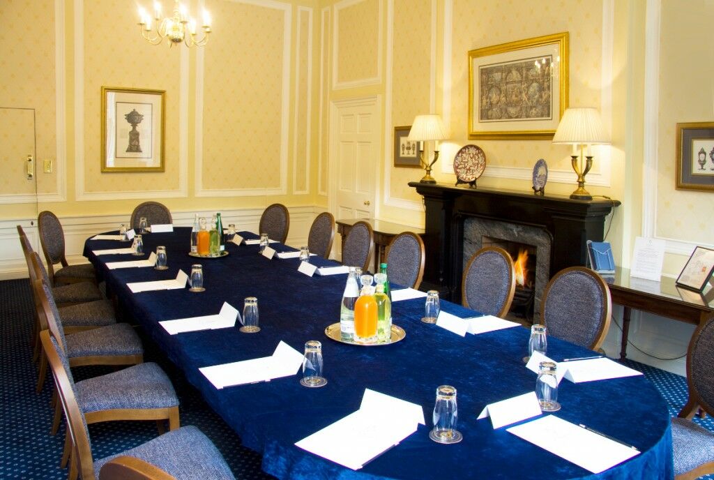Royal Scots Club 3* Edinburgh