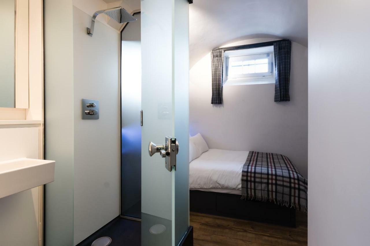 Code Pod - The Court - Hostel Edinburgh