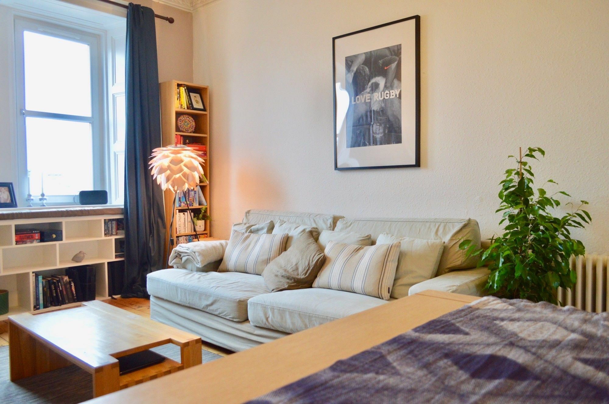 Apartment 2 Bedroom Flat With Castle View