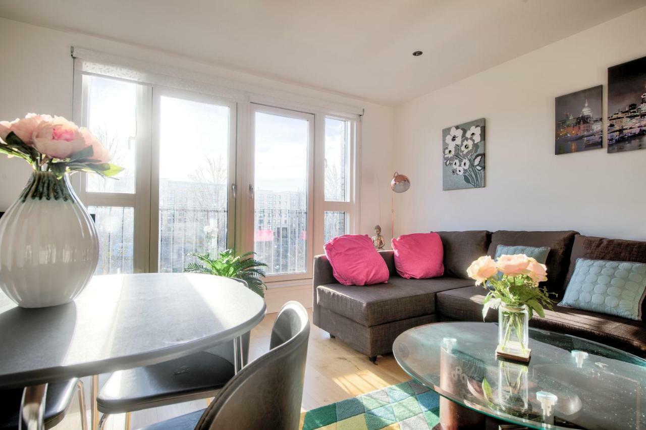 Apartment 17 2 Melvin Walk *
