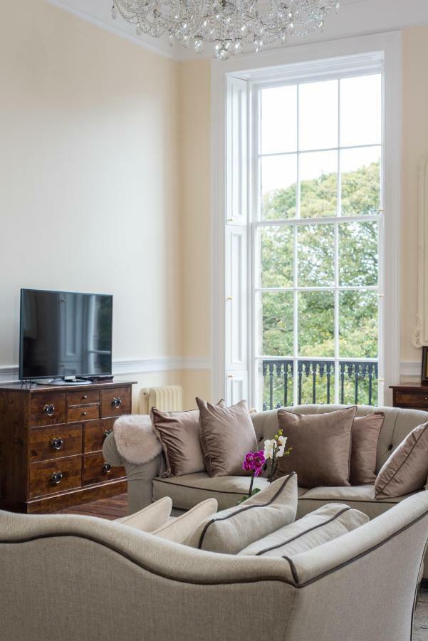 Scottish Stays - Luxurious In Royal Terrace Apartment *